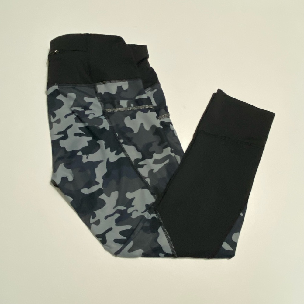 Camo leggings